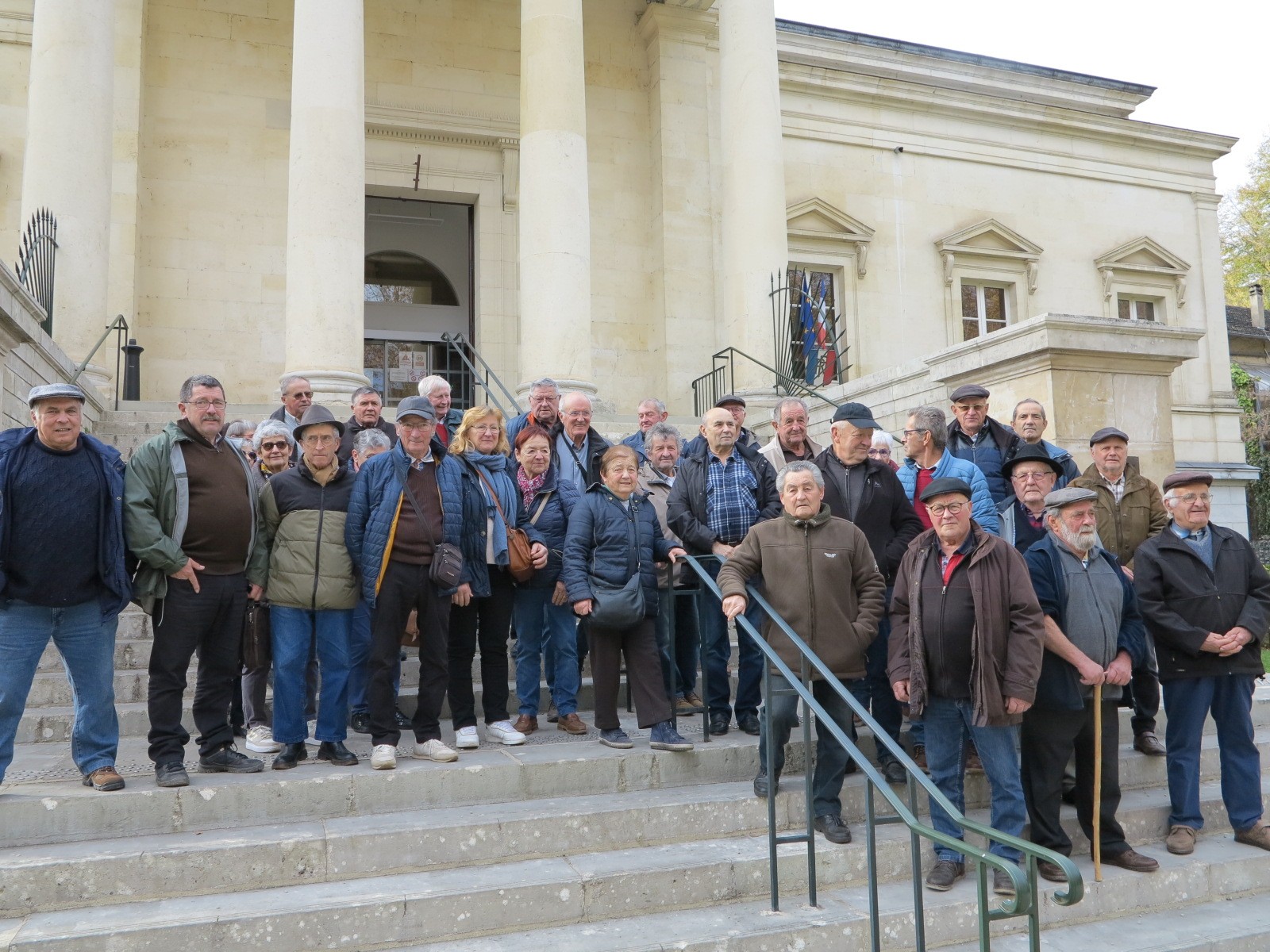 Tribunal de Cahors Soutien des anciens à Annette Terrier