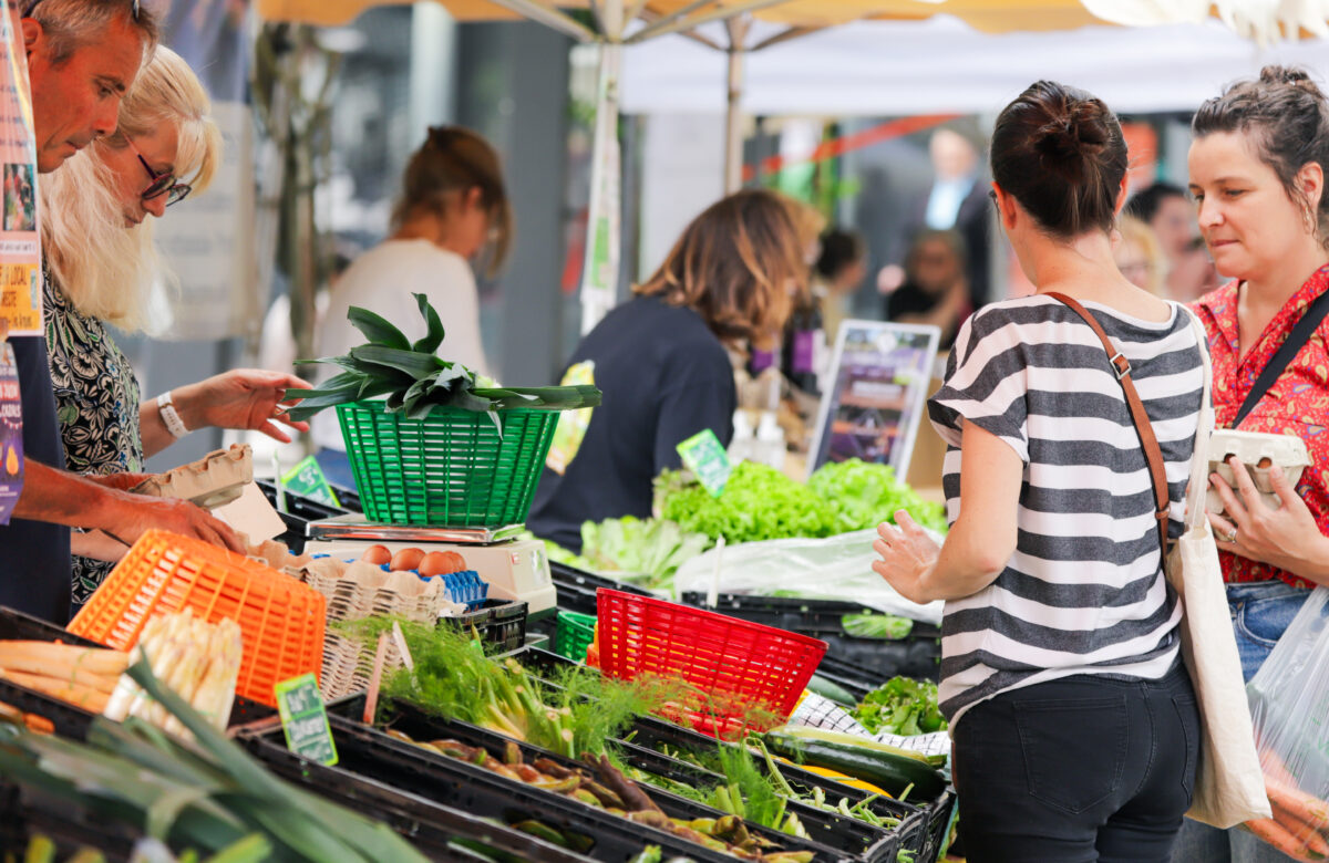 Circuits courts : Un Marché des Producteurs de Pays placé sous le signe de la convivialité et du terroir à Cahors