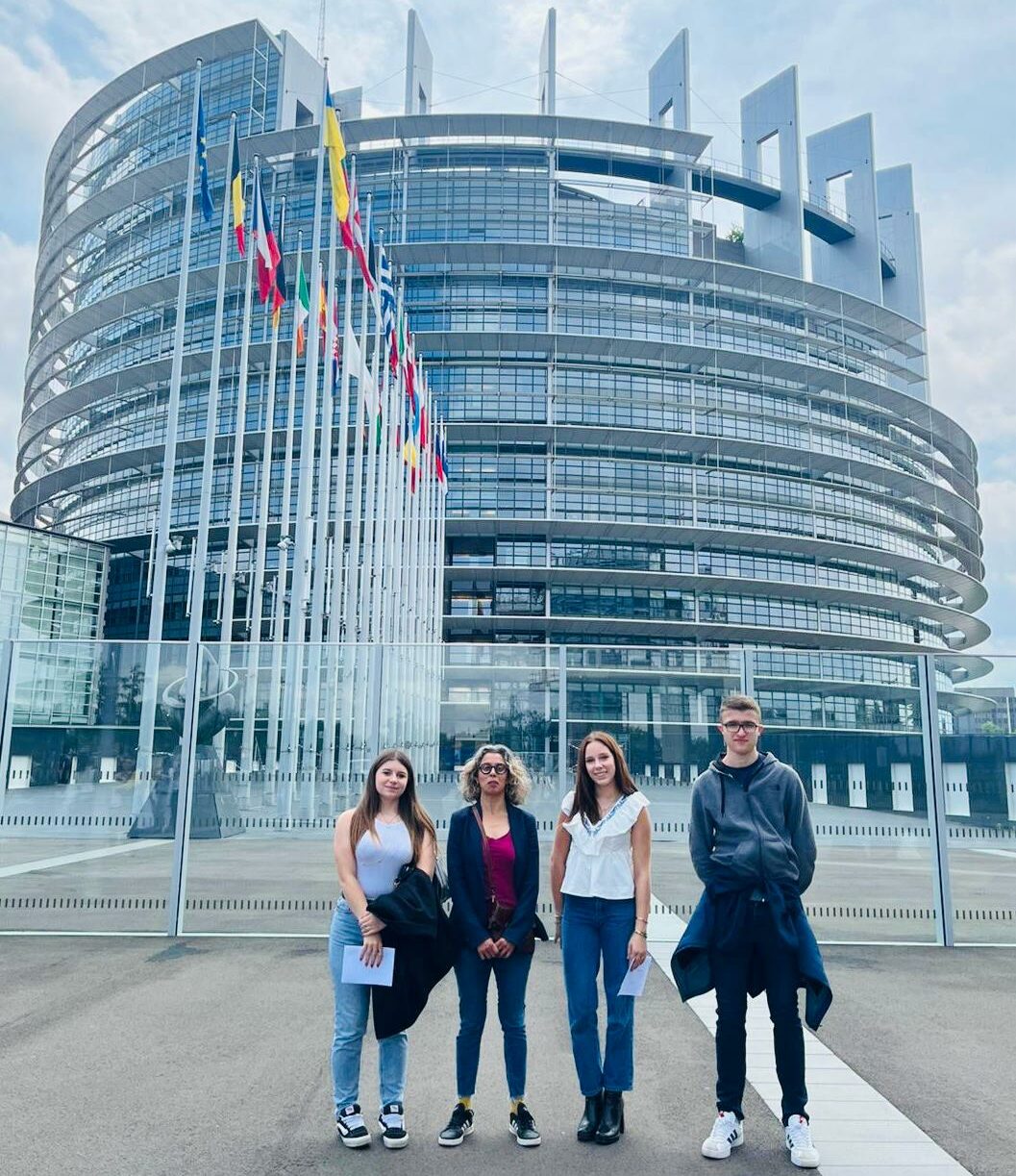 Des jeunes de la Maison Familiale et Rurale de Terrou au Parlement européen : une fierté pour le Lot