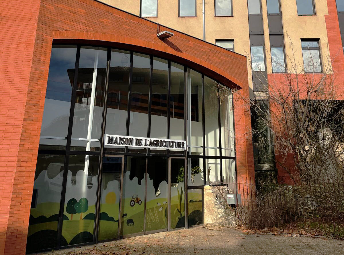 Accueil de la Maison de l’Agriculture : « Allumer les couleurs que nous avons à l’intérieur »