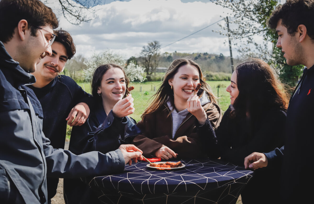 Dans le Lot, les chefs cuisiniers de demain découvrent leurs producteurs