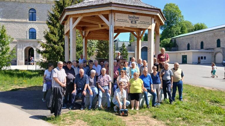 La section des anciens exploitants de la FDSEA46 en voyage dans le Jura